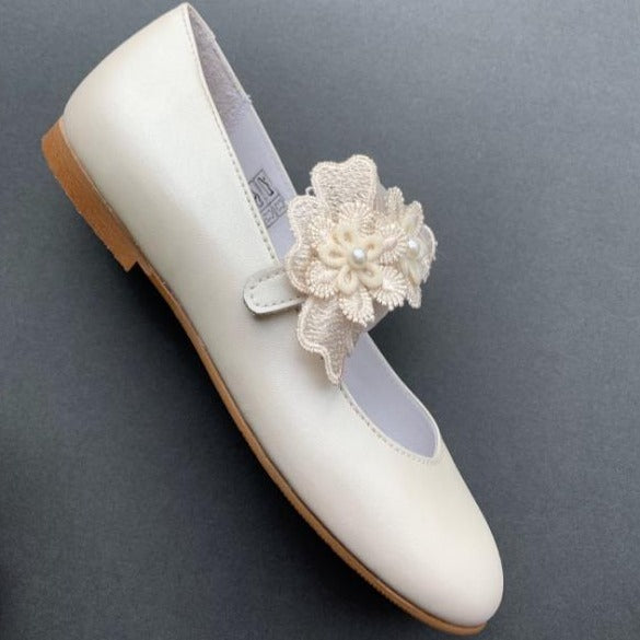 Lily Communion Shoes - Cream