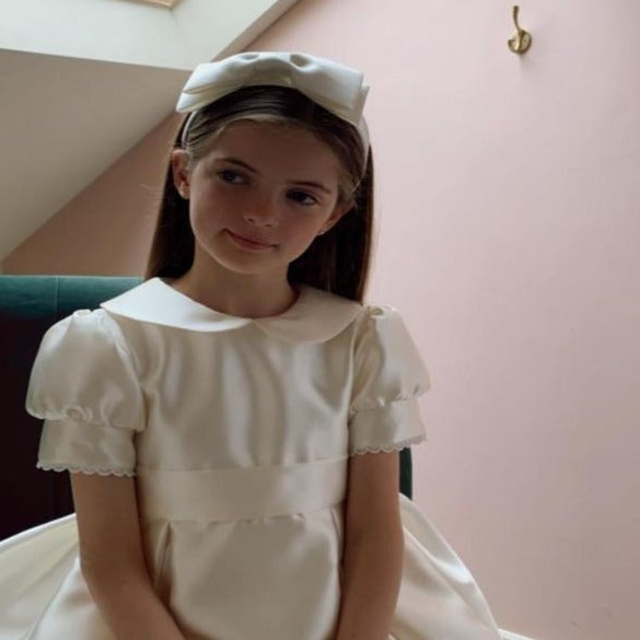 Peter pan 2025 collar communion dress